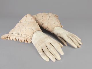 Herrenhandschuhe, Elchleder, England, 17. Jahrhundert