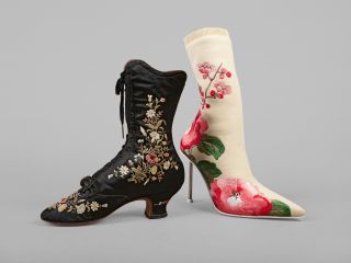 Laced ankle boots, François Pinet, Paris, around 1875 and Stiletto ankle boots, Alexander McQueen, London, 2019 © DLM, M. Özkilinc