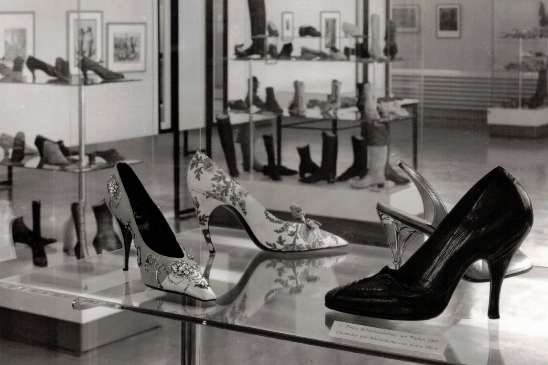 Shoe exhibition at the Deutsches Ledermuseum, 1960s Shoe exhibition at the Deutsches Ledermuseum, 1960s