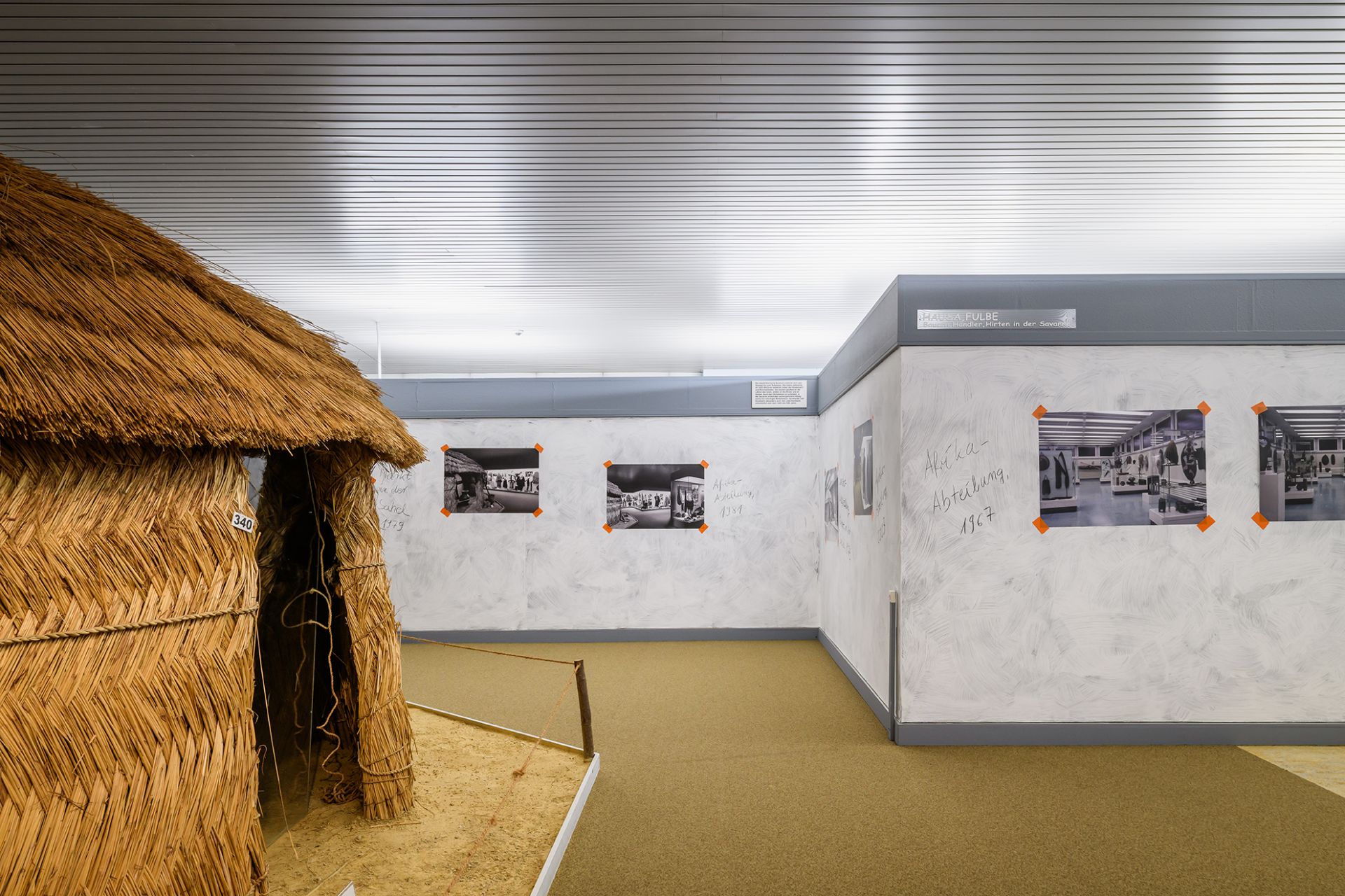 Ausstellungsansicht Am Wendepunkt: Das Deutsche Ledermuseum.