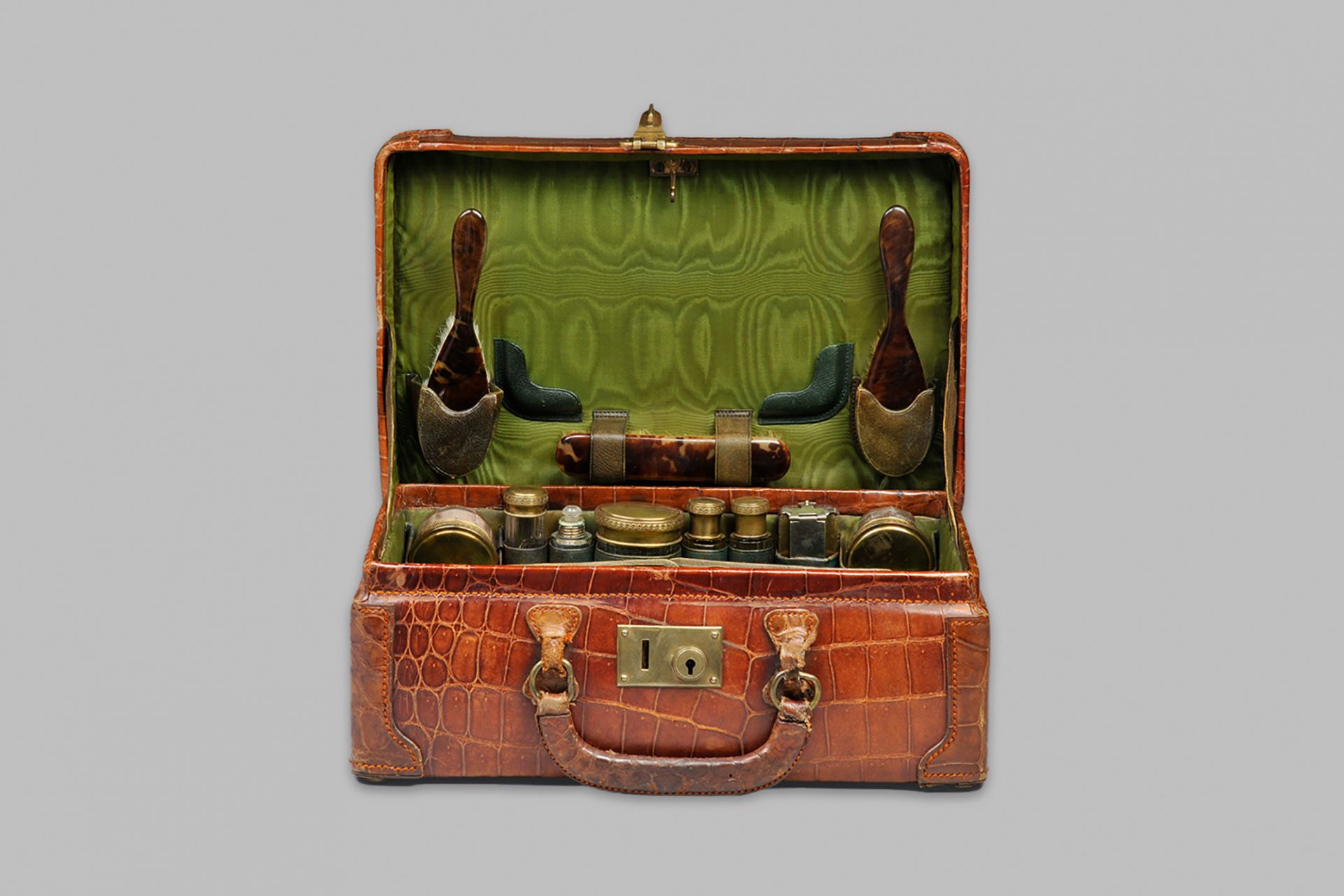 Reisekoffer, o. O., vor 1900 &copy; Deutsches Ledermuseum, C. Perl-Appl