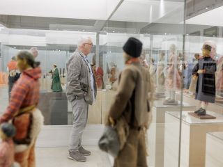 Ausstellungsansicht Am Wendepunkt: Das Deutsche Ledermuseum.